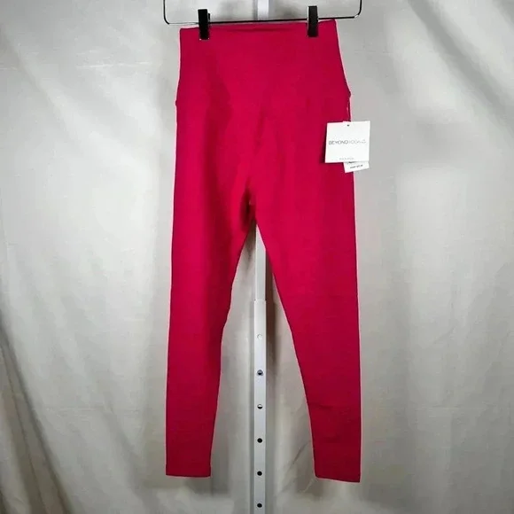Beyond Yoga Spacedye Caught in the Midi Size XS Legging Cranberry - Picture 2 of 5